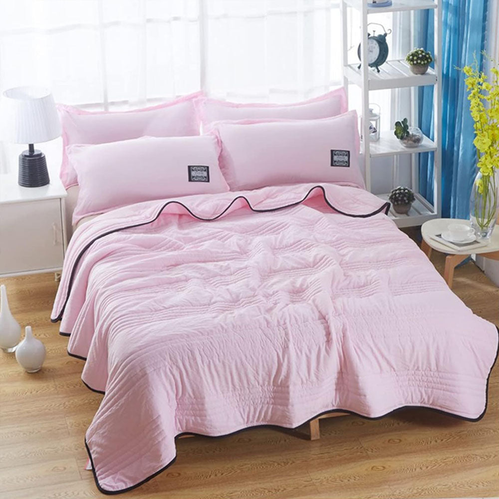 Lightweight Breathable Cooling Blanket for Comfortable Sleep