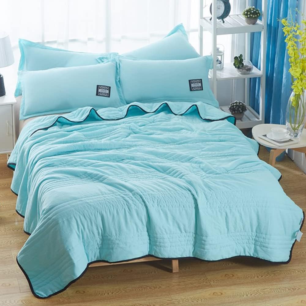 Lightweight Breathable Cooling Blanket for Comfortable Sleep