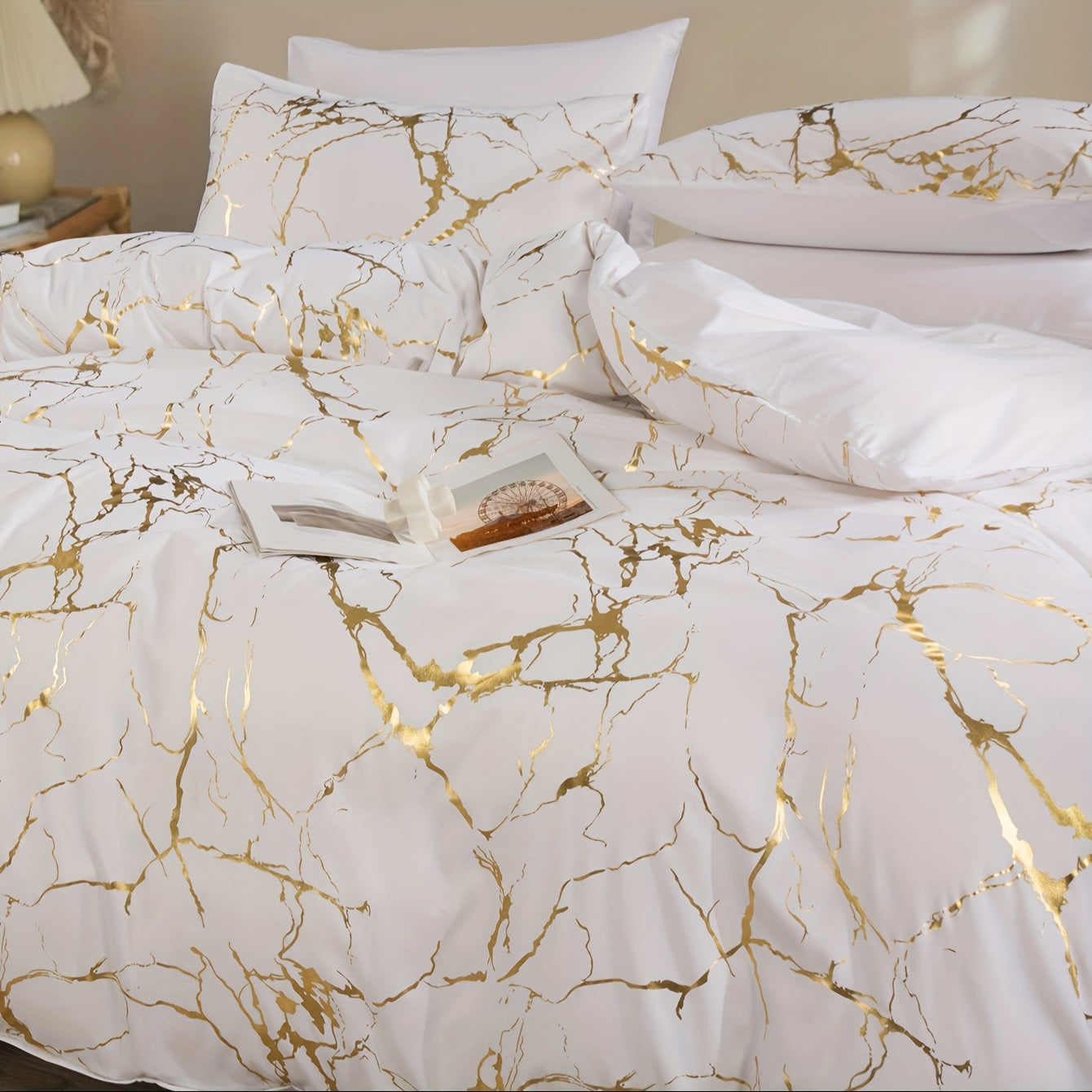 Chic Quilts Cover Set with Modern Design