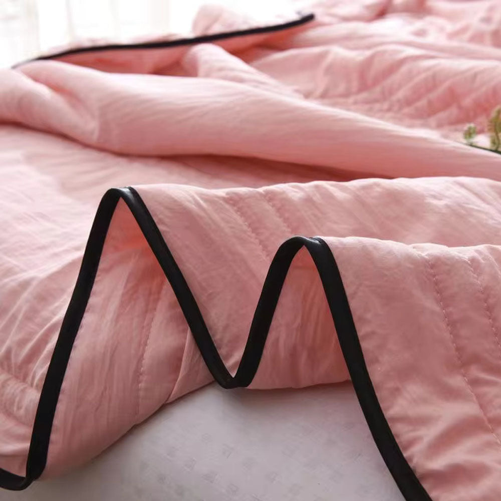 Lightweight Breathable Cooling Blanket for Comfortable Sleep