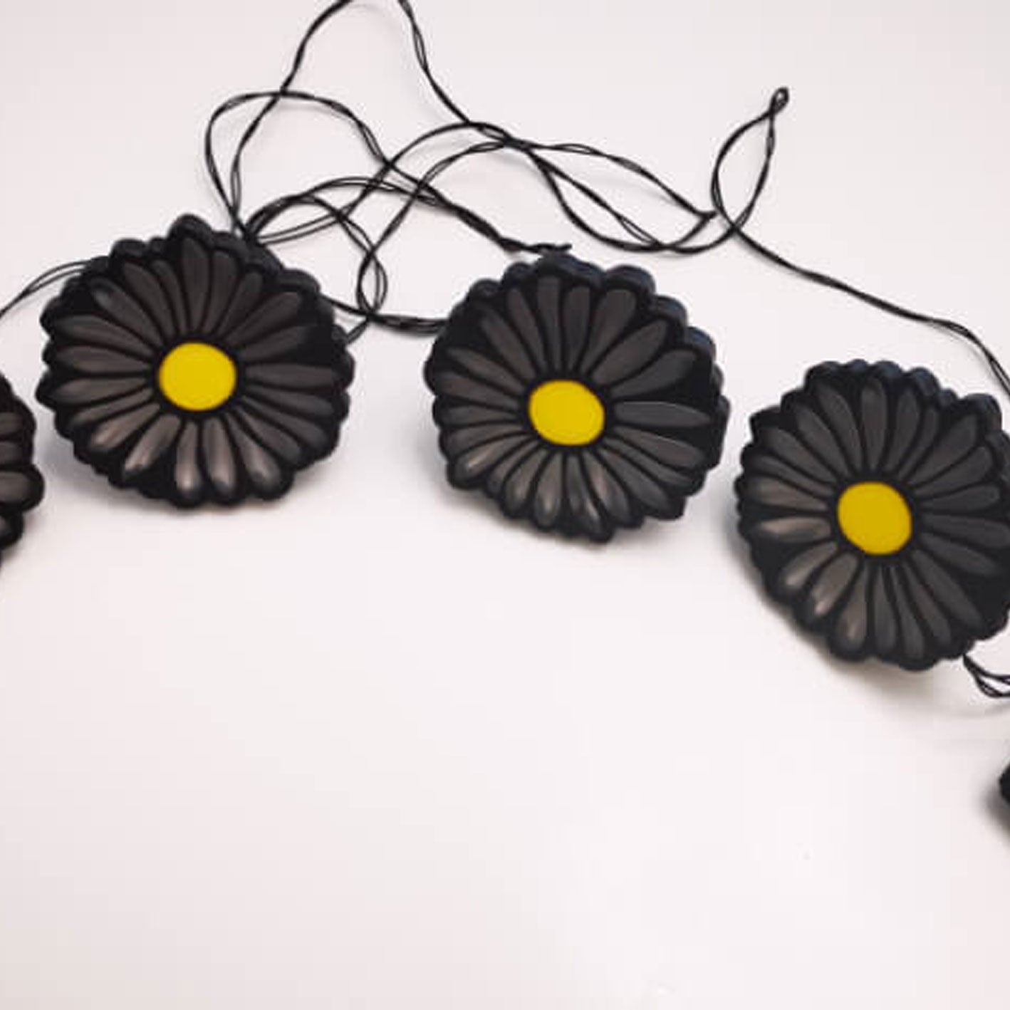 Bright Daisy Solar String Outdoor Lights for Garden