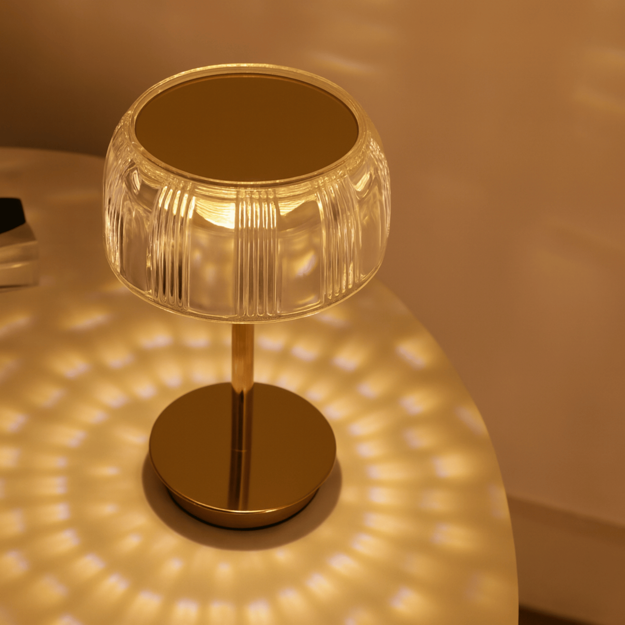 Lunarise - Jellyfish LED Table Lamp Rechargeable - Image 4