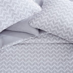 Skorter | 7-Piece: Pine Bed in Bag Comfort Set and Sheet Set - Image 4