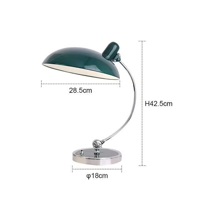 ArcGlanz: Bauhaus Tischlampe aus Eisen – Skandinavisches Design & Ambientlicht - Image 11
