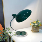 ArcGlanz: Bauhaus Tischlampe aus Eisen – Skandinavisches Design & Ambientlicht - Image 8