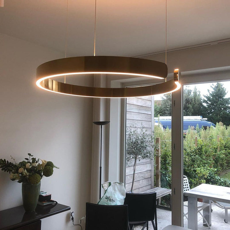 CircuLume: Runde LED-Pendelleuchte aus Metall mit modernem Design – für Wohnzimmer & Flur