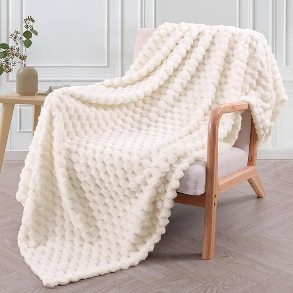 CozyNest: Flauschige Kuscheldecke – Weiche Sofadecke für Bett & Wohnzimmer