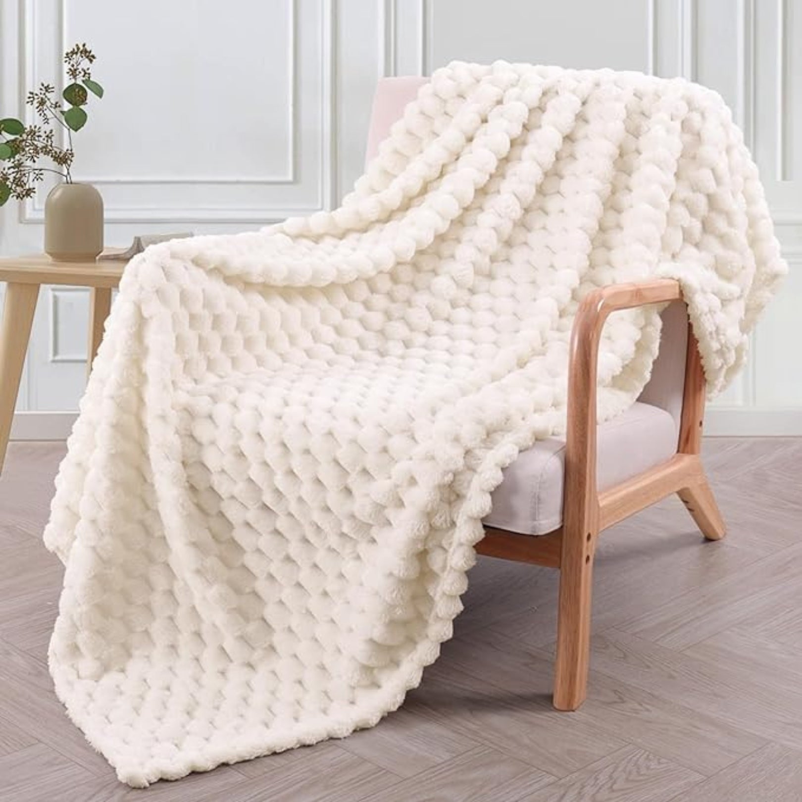 CozyNest: Flauschige Kuscheldecke – Weiche Sofadecke für Bett & Wohnzimmer