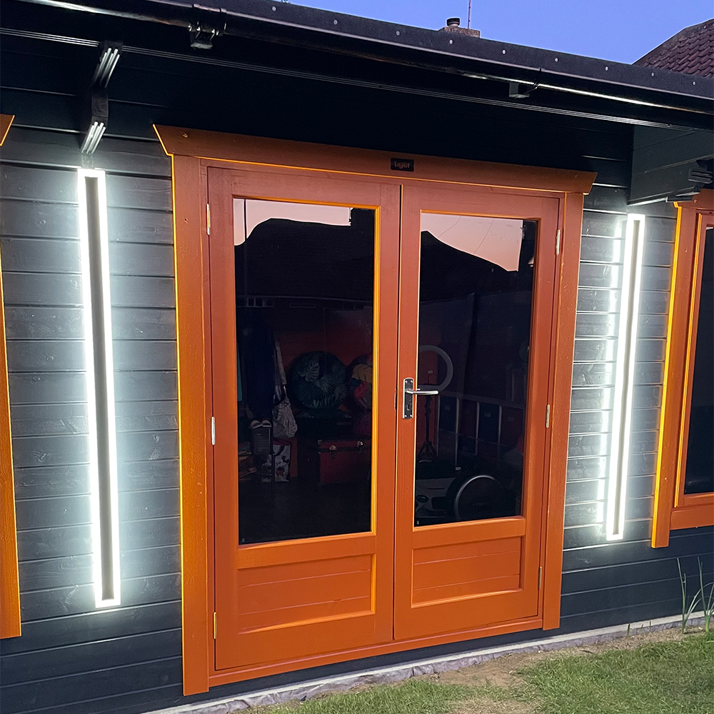 Energy-efficient LED Waterproof Dimmable Wall Outdoor Lights