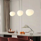 EdelSchein: Weiße Kieselstein Pendelleuchte – Milchglas Design für Esszimmer & Wohnzimmer - Image 4