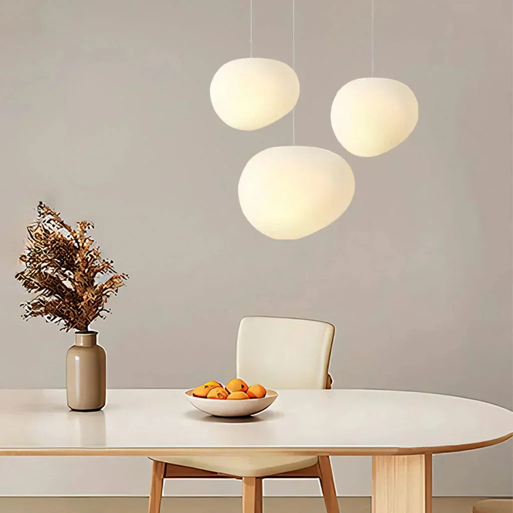EdelSchein: Weiße Kieselstein Pendelleuchte – Milchglas Design für Esszimmer & Wohnzimmer - Image 5