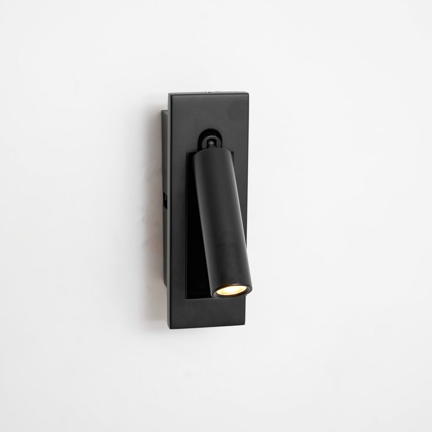 Embedded Bedside Sconce - Image 64