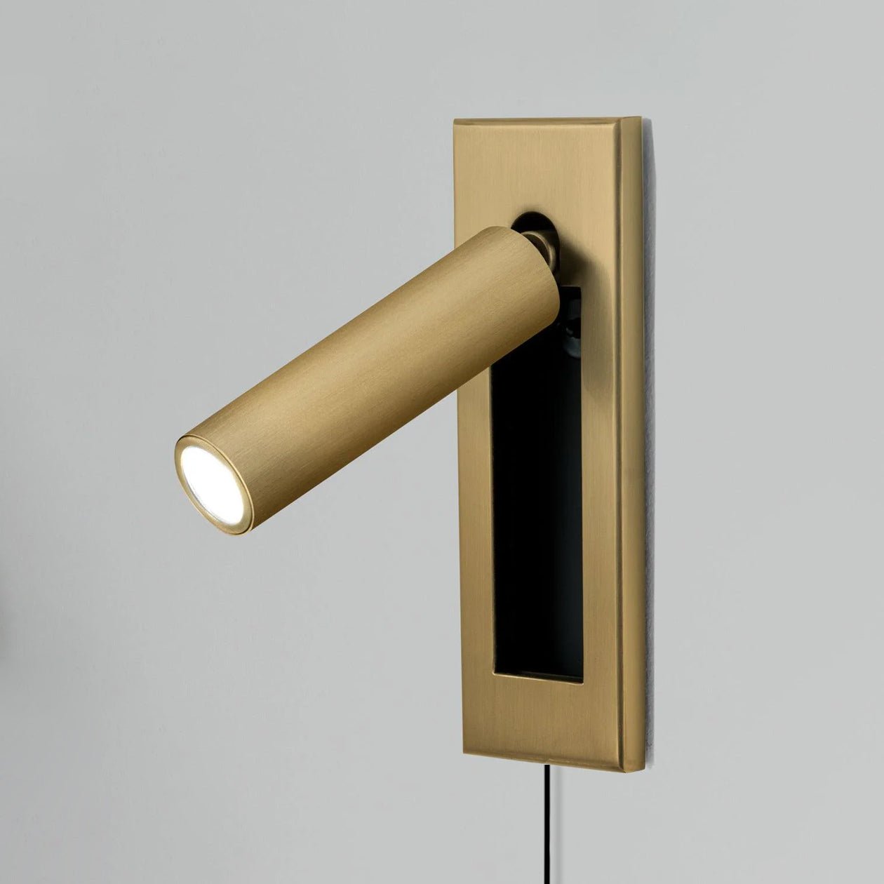 Embedded Bedside Plug-in Sconce - Image 15