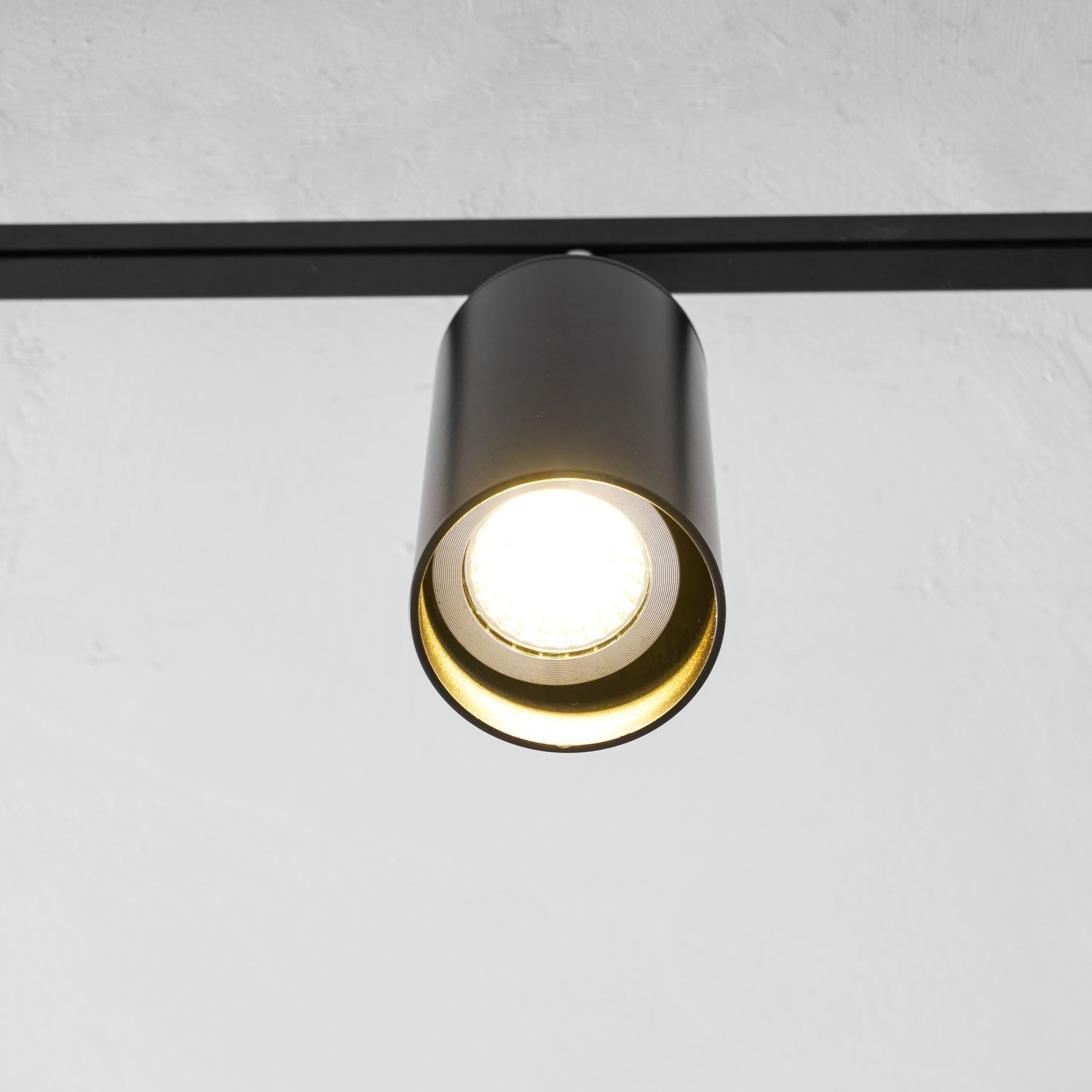 Adjustable Ceiling Lights for Modern Interiors