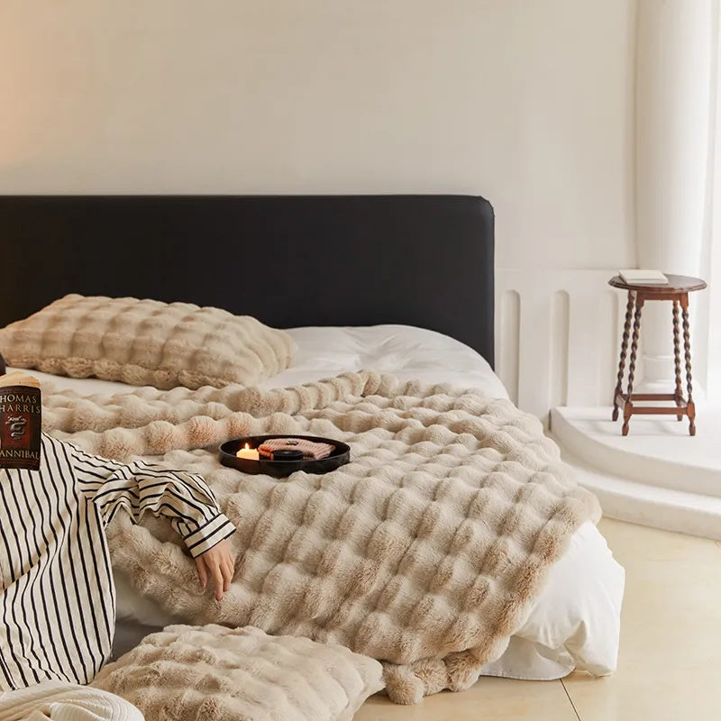 FauxHare: Flauschige Kunstfell Kuscheldecke – Weiche Felloptik Wohndecke für Sofa & Bett - Image 11