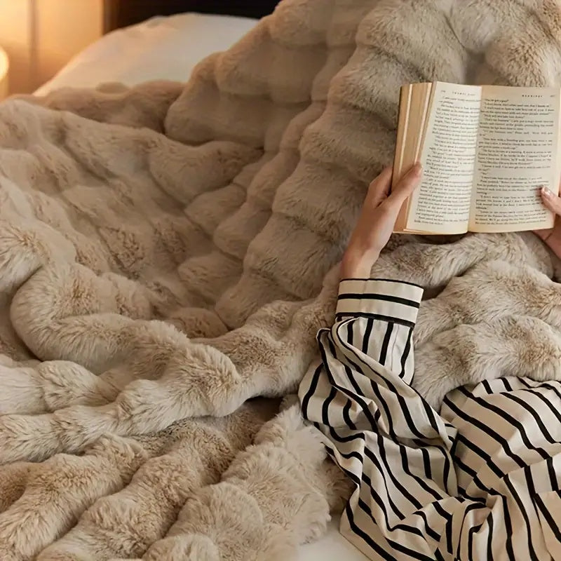 FauxHare: Flauschige Kunstfell Kuscheldecke – Weiche Felloptik Wohndecke für Sofa & Bett - Image 12