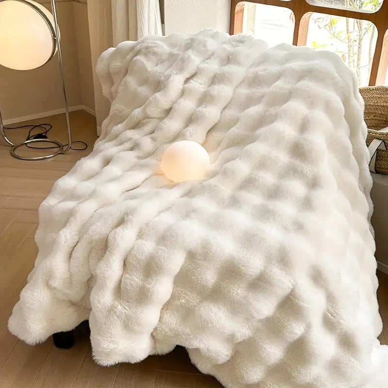 FauxHare: Flauschige Kunstfell Kuscheldecke – Weiche Felloptik Wohndecke für Sofa & Bett - Image 4