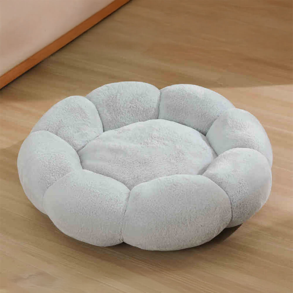 Flower‑Shaped Dog Beds & Cat Retreats