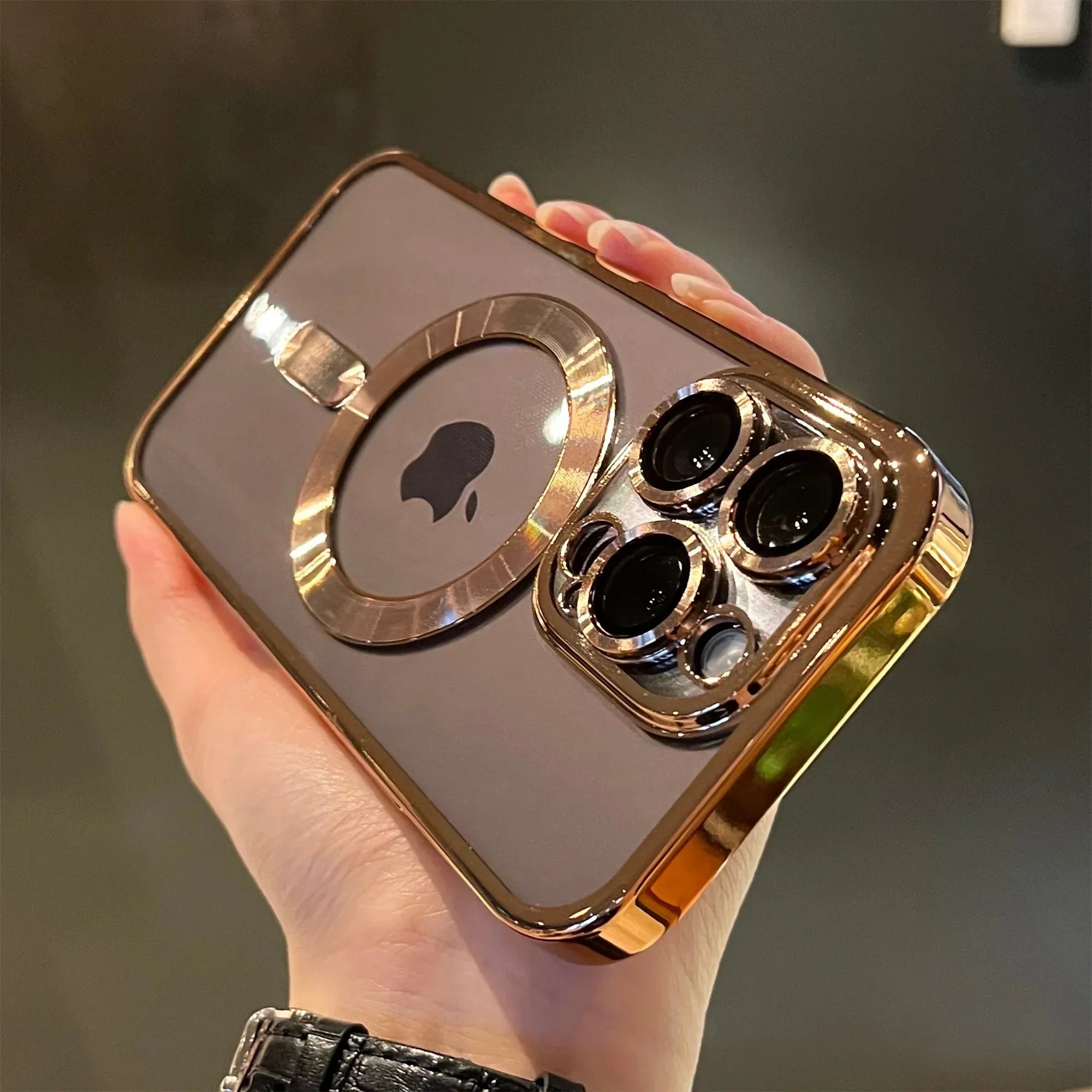 Premium Magnetic Phonecase Glossy Gold Design