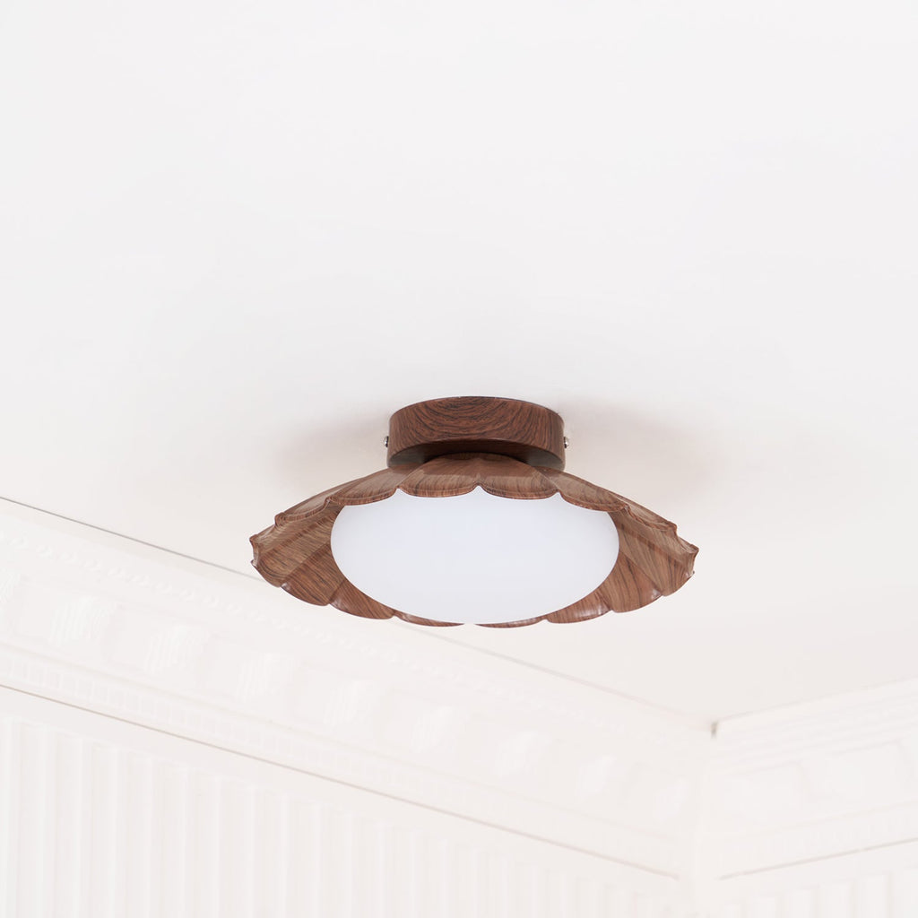 Scalloped Ceiling Lights for Modern Elegance