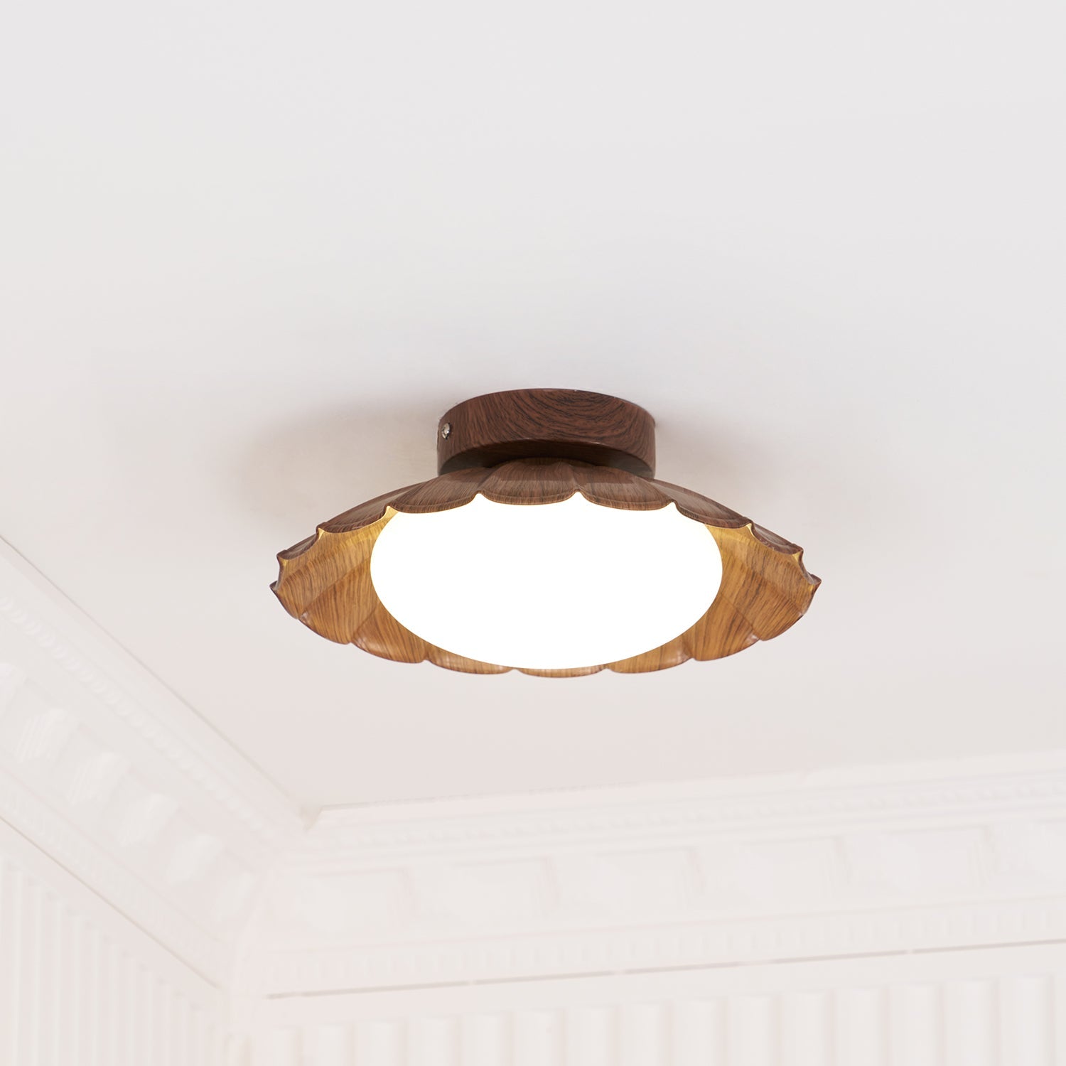 Scalloped Ceiling Lights for Modern Elegance