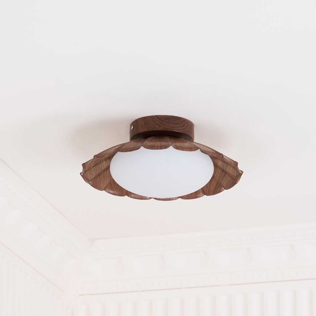 Scalloped Ceiling Lights for Modern Elegance