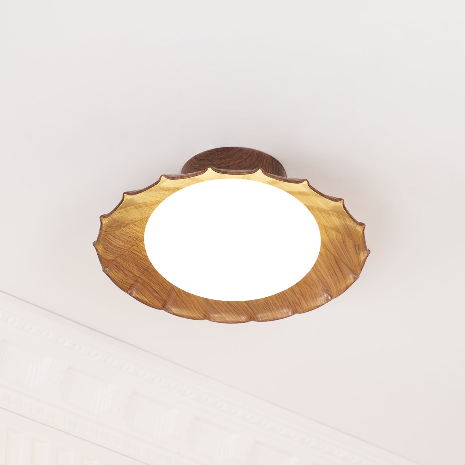 Scalloped Ceiling Lights for Modern Elegance