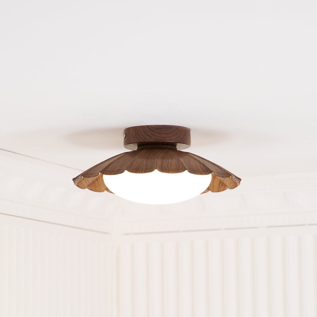 Scalloped Ceiling Lights for Modern Elegance