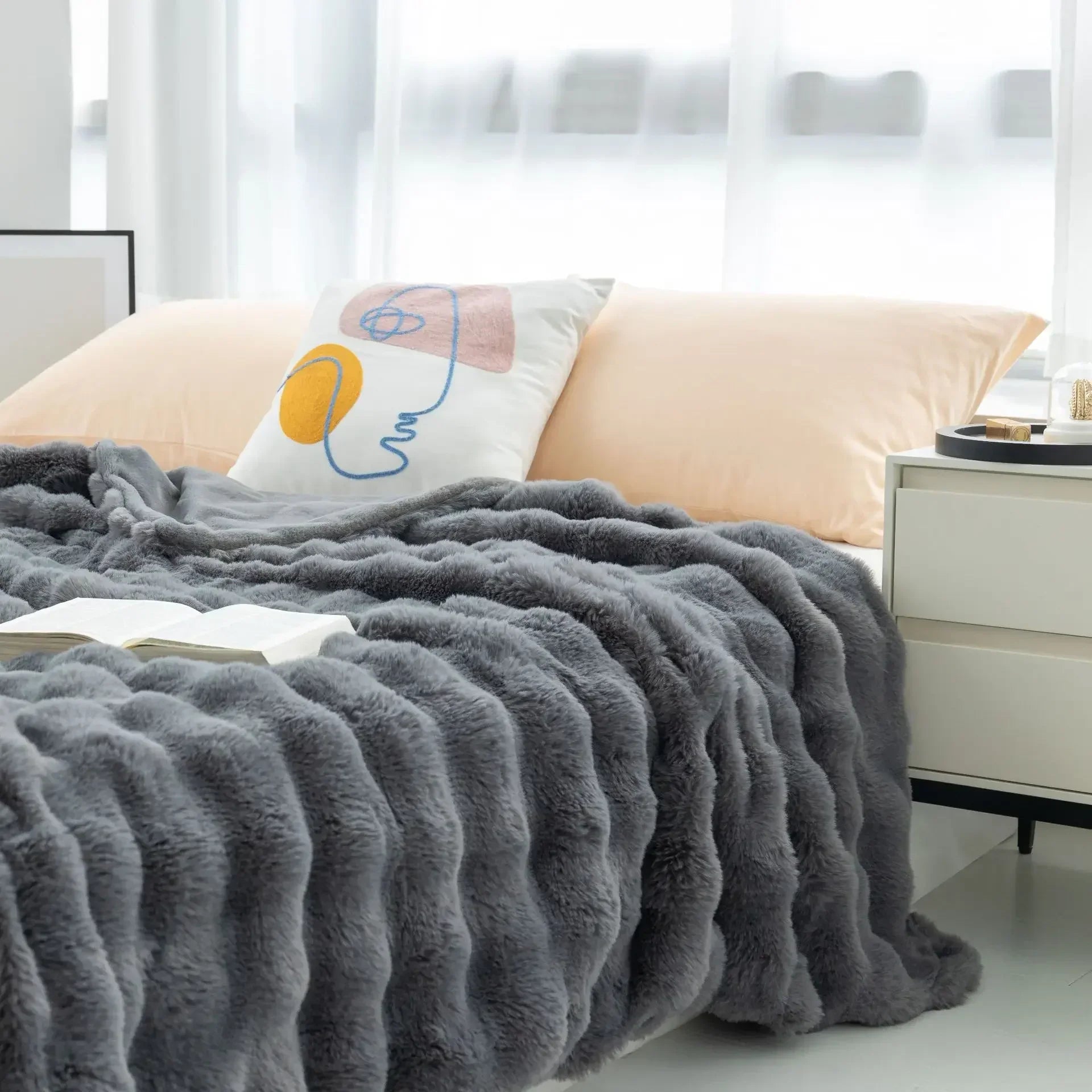 Reversible Textured Blanket for Sofa, Bed or Living Room
