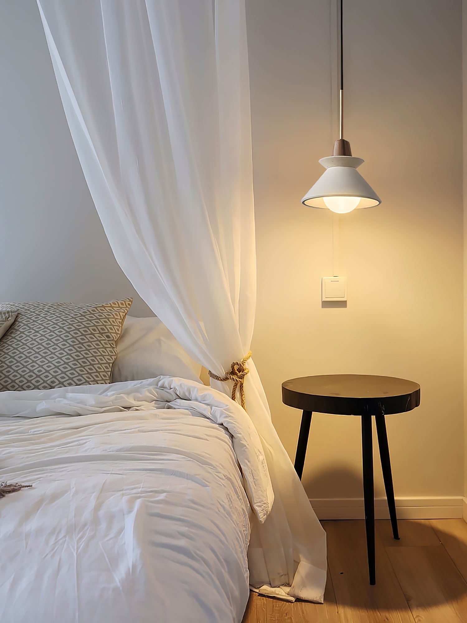 Nordic Halo Pendant Lamp