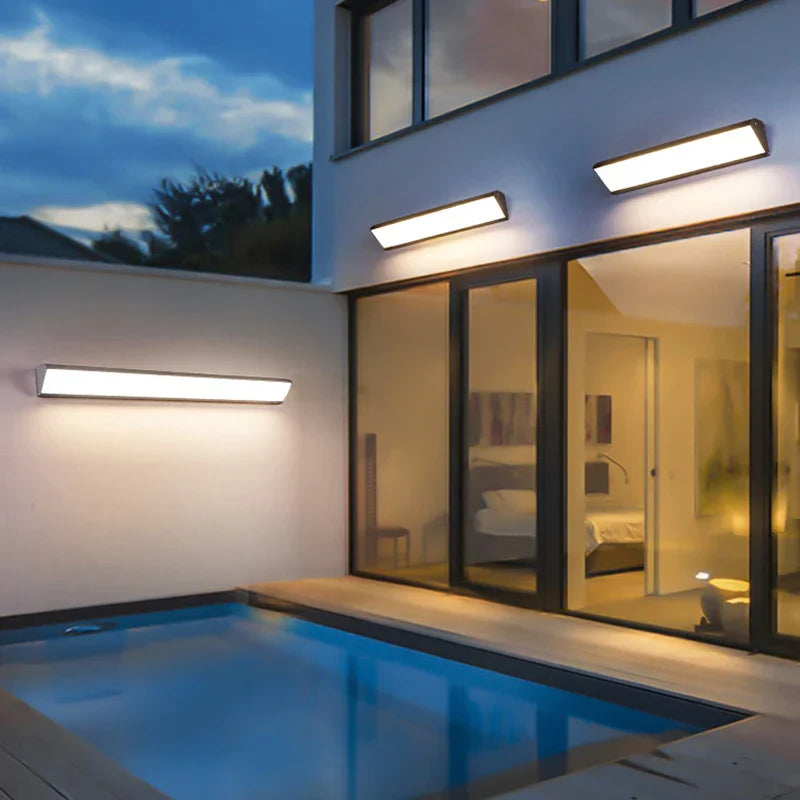 StrahlWerk: Moderne LED Außenwandleuchte – Wasserdicht, Energiesparend & Wetterfest