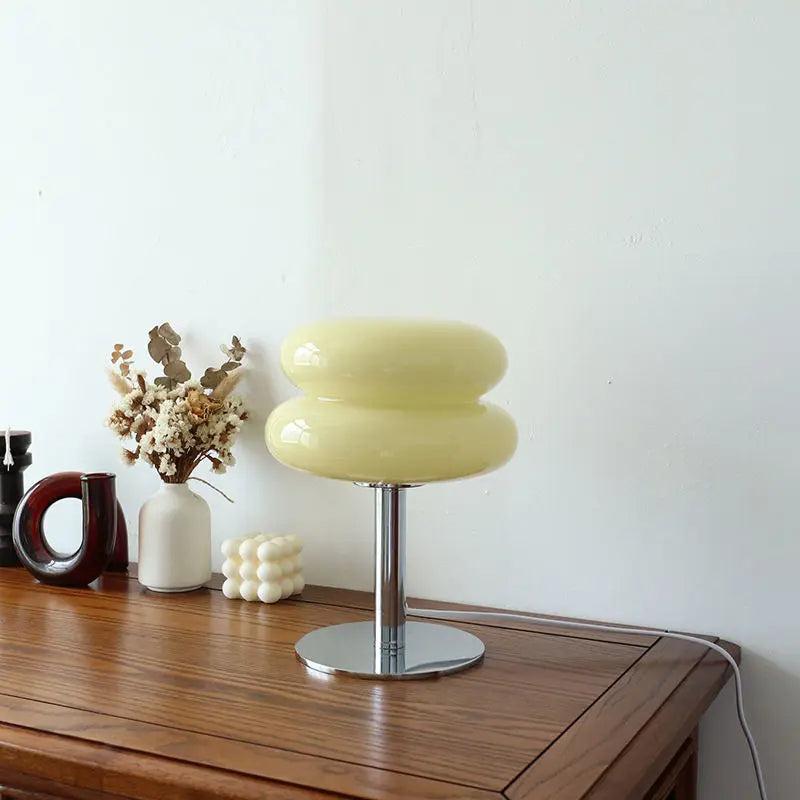 StudioVita: Moderne Bauhaus-Tischlampe aus Italien – kabellos & dimmbar für stilvolles Ambiente - Image 2