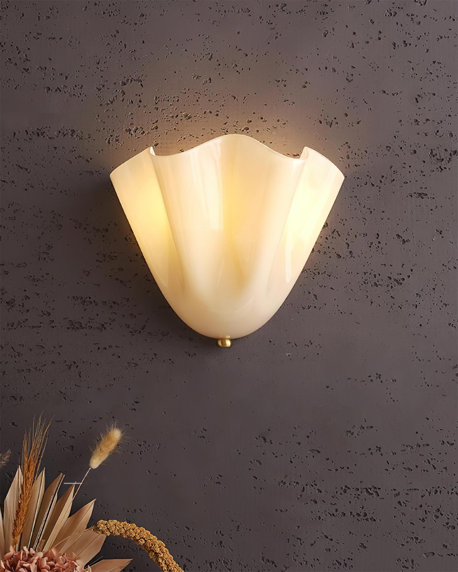 Curved Petal Design Wall Mounted Light Ambient Lighting
