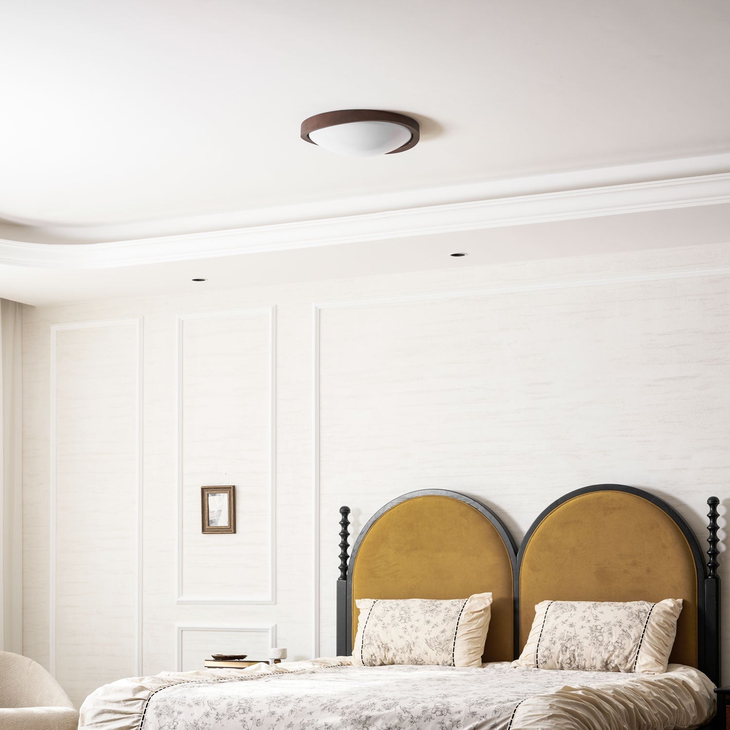 Curved Edge Ceiling Lights for Modern Interiors