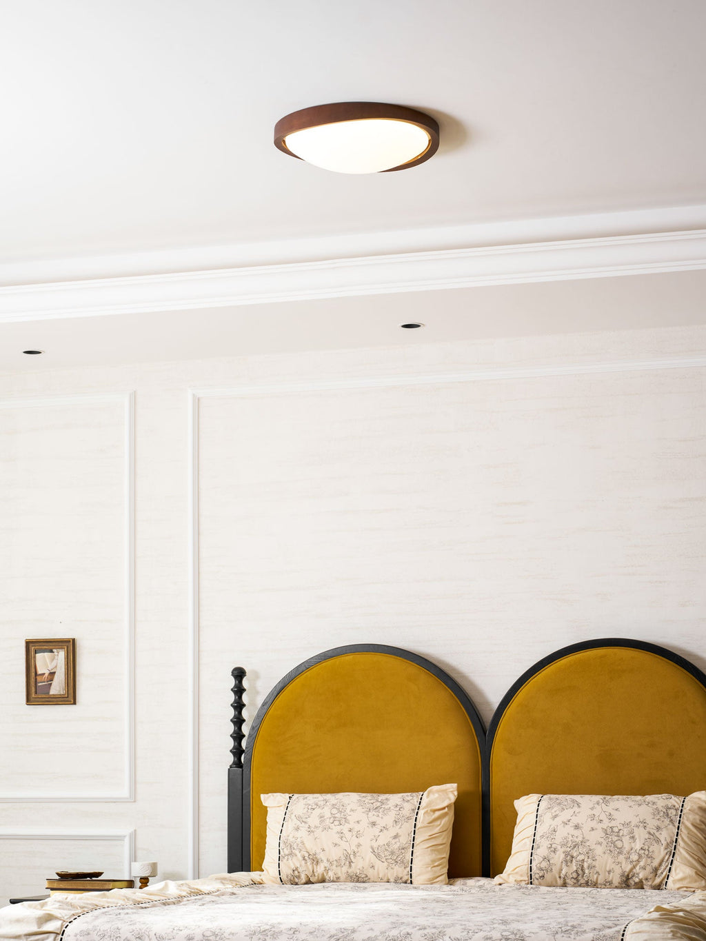 Curved Edge Ceiling Lights for Modern Interiors