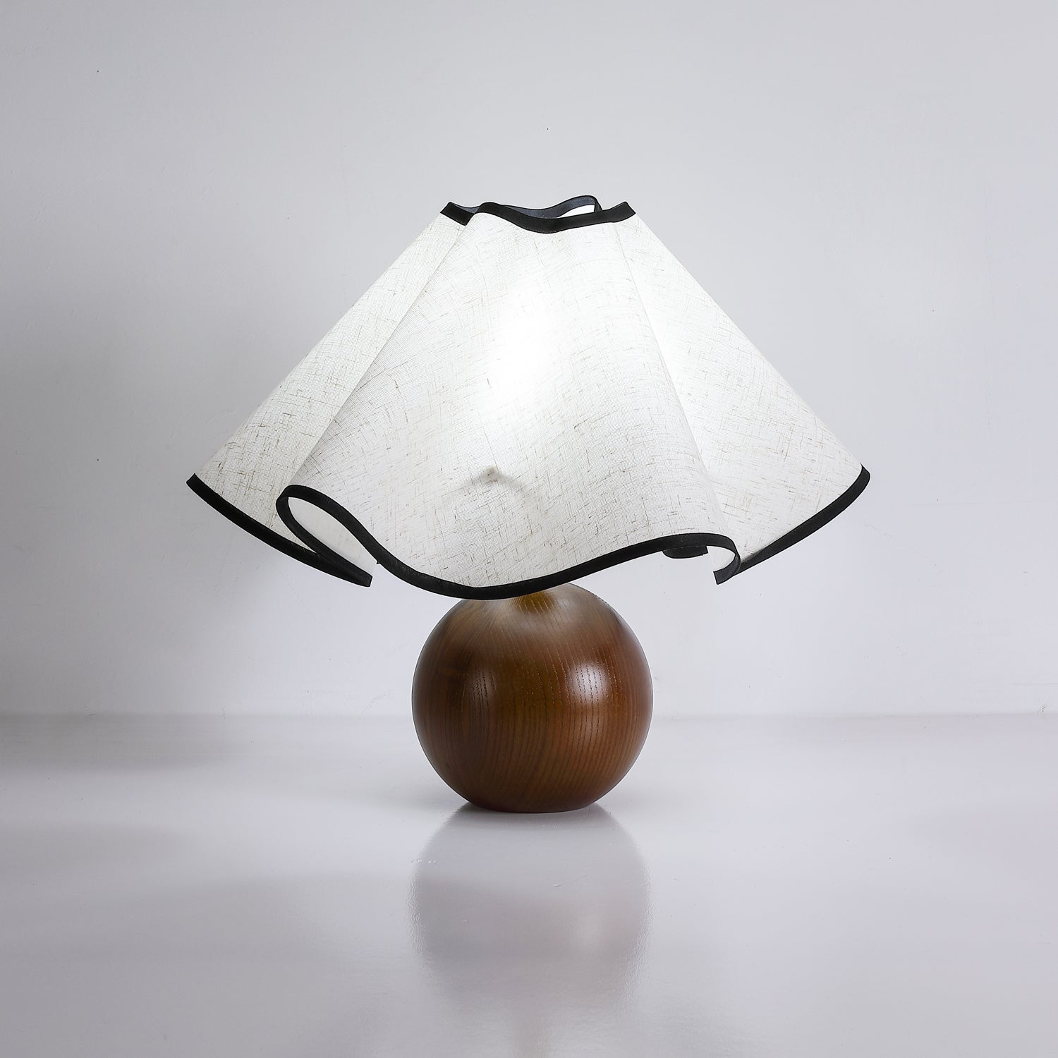 Contemporary Sculpted Table Lamps with 3-Step Dimming