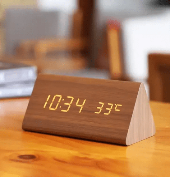 WoodSense: Designer Schreibtischuhr mit LED-Anzeige und Klatschfunktion – für moderne Wohnräume - Image 7