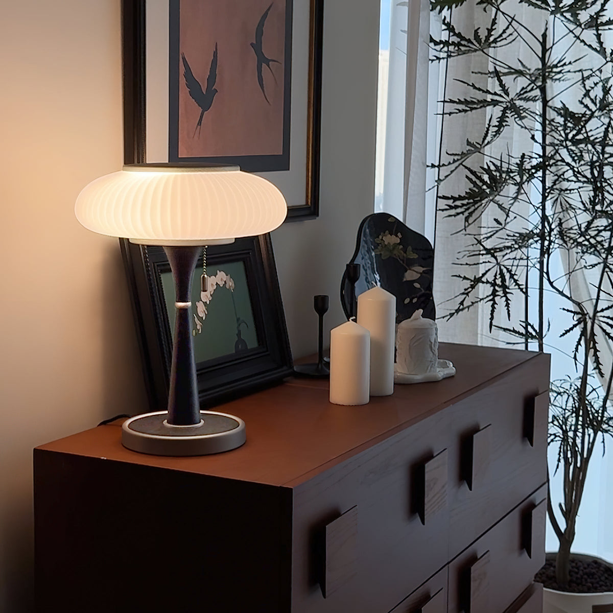 Bondilane — Modern Mushroom-Shaped Table Lamp with Minimalist Design