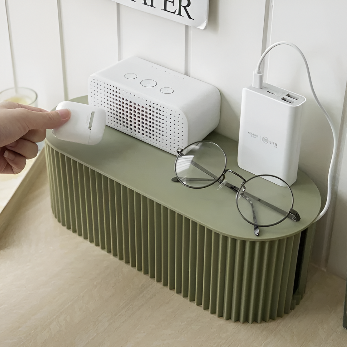 Bondilane — Minimalist Cable Management Box