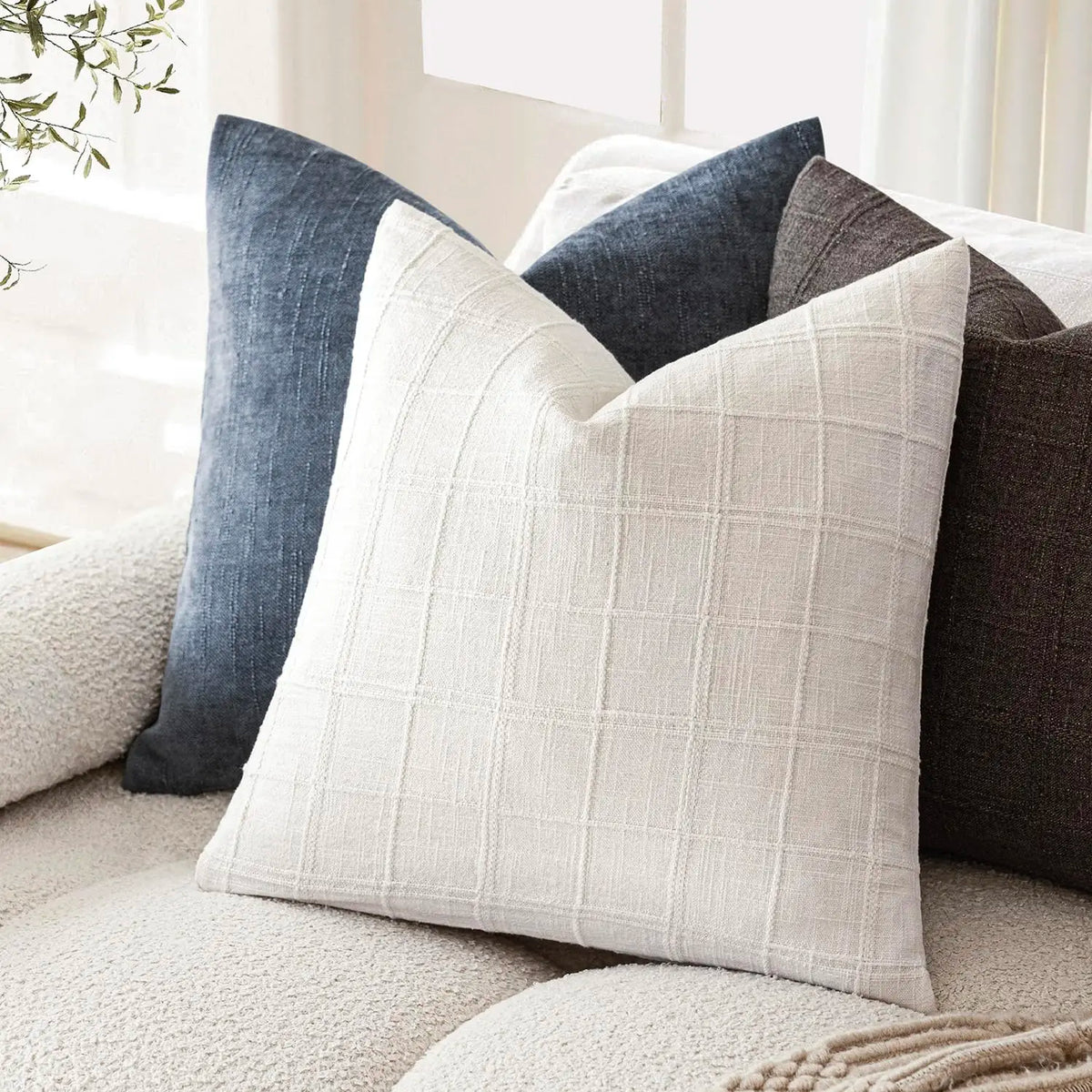 Bondilane — Boho Chenille Cushion Cover