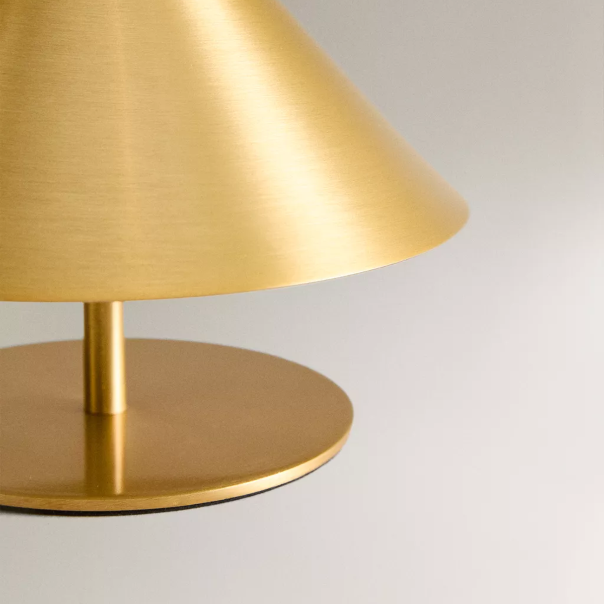 Bondilane — Lumeart – Touch Glow Table Lamp