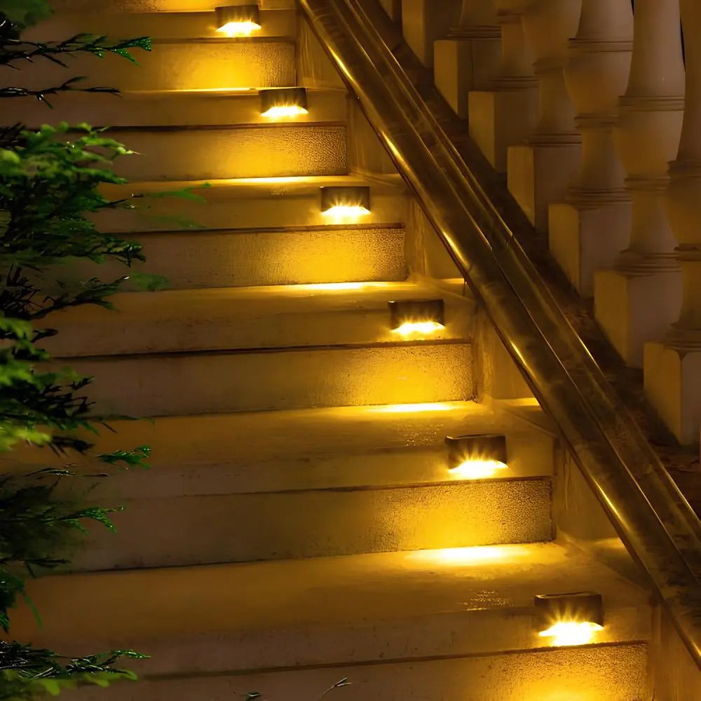 Bondilane — Outdoor Sensor LED Weather-Resistant Solar Step Lights for Stairs, Garden Paths and Patios