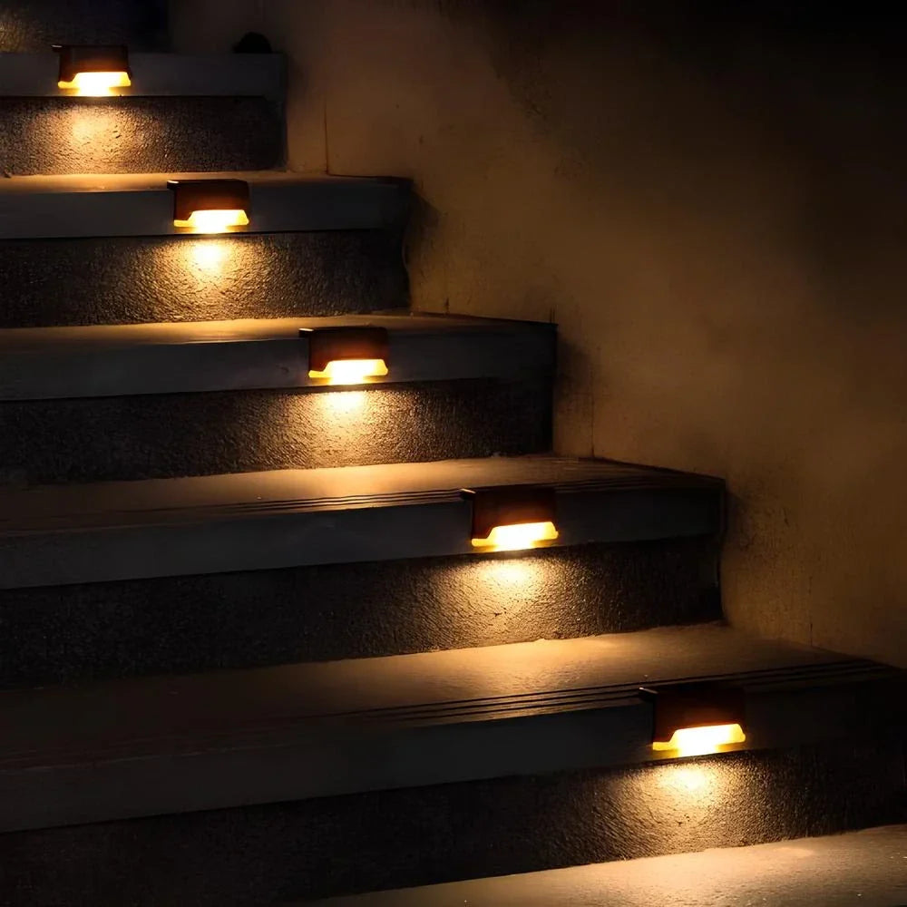 Bondilane — Outdoor Sensor LED Weather-Resistant Solar Step Lights for Stairs, Garden Paths and Patios
