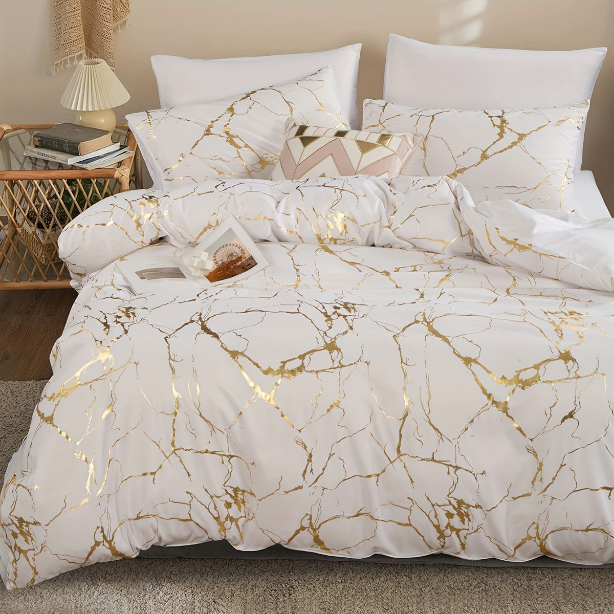 Chic Quilts Cover Set with Modern Design