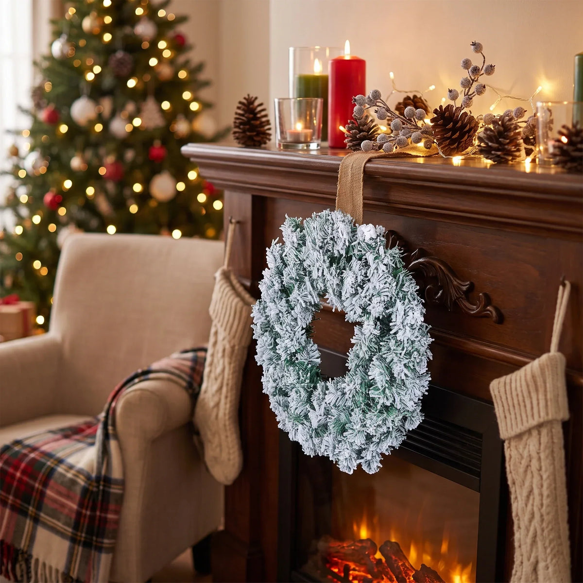 Artificial Pine Christmas Wreath Snow Flocked - Image 3