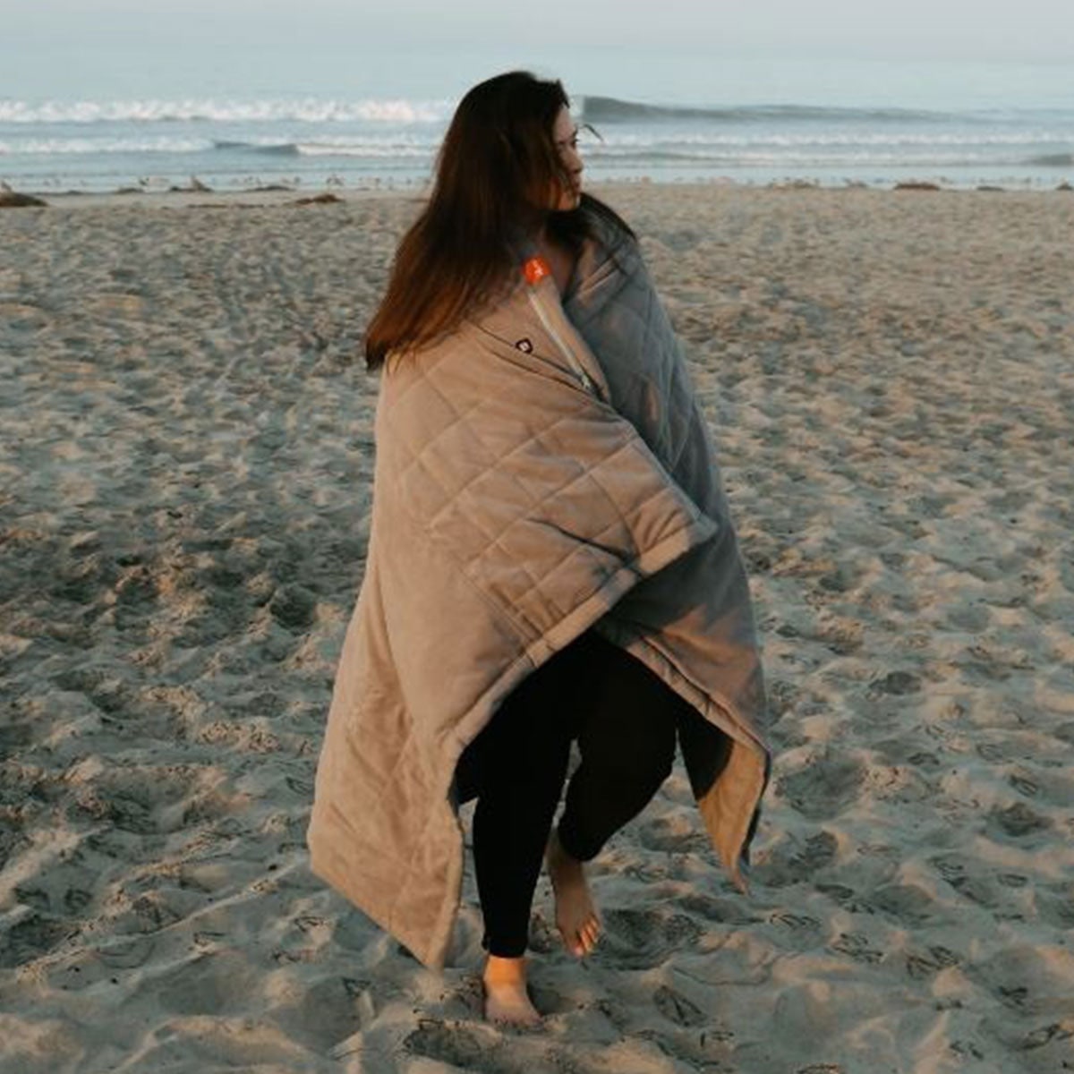 Quilted Fleece Cordless Heated Blanket - Image 8