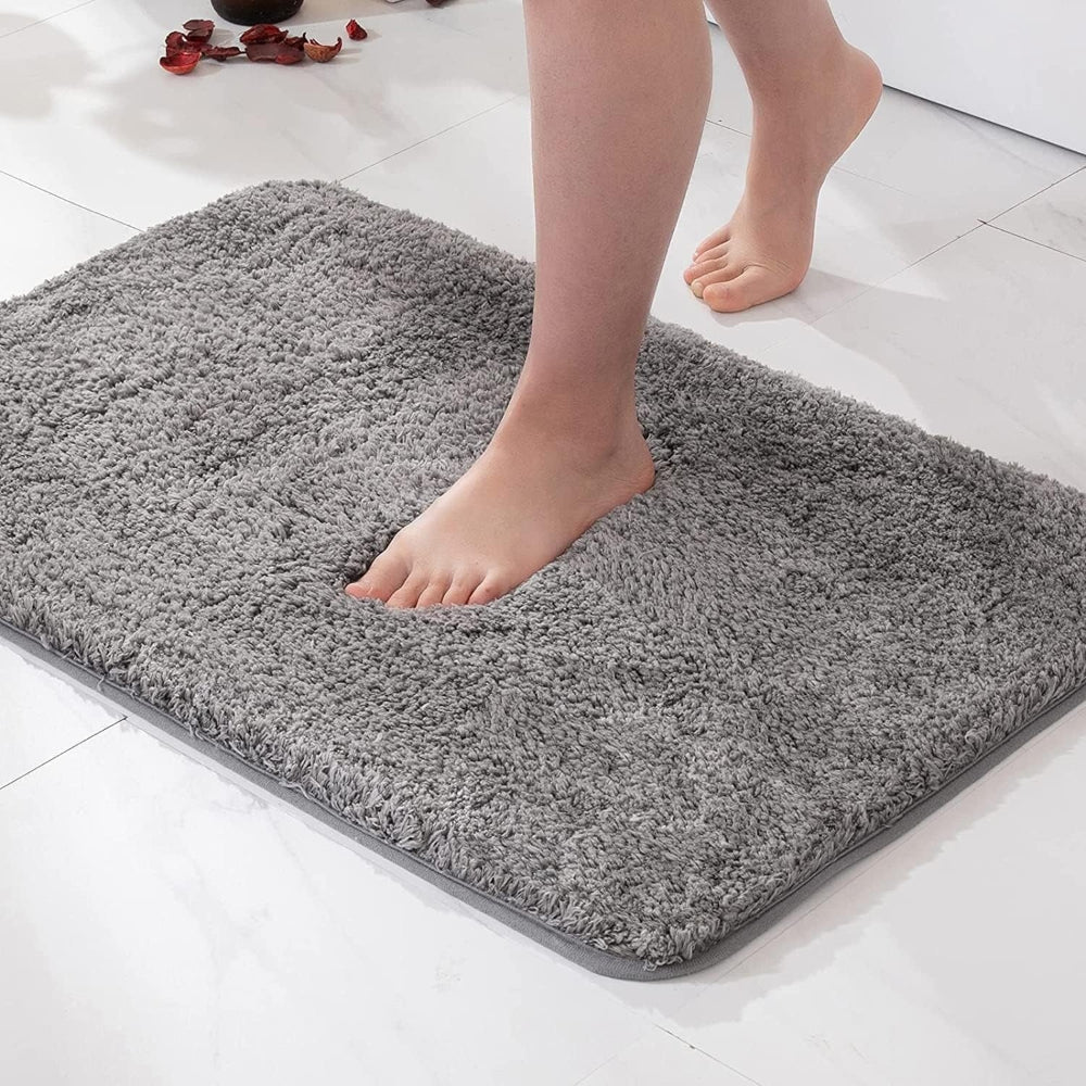 Luxury Bathroom Mat Highly Absorbent & Cosy Feel