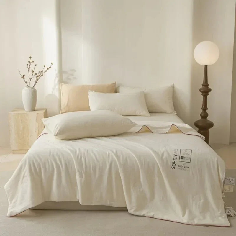 Yamileth Quilt Elegant Jacquard Design