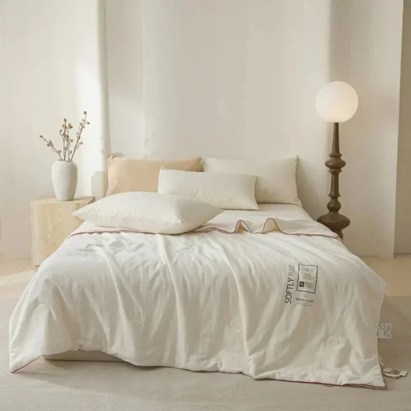 Yamileth Quilt Elegant Jacquard Design