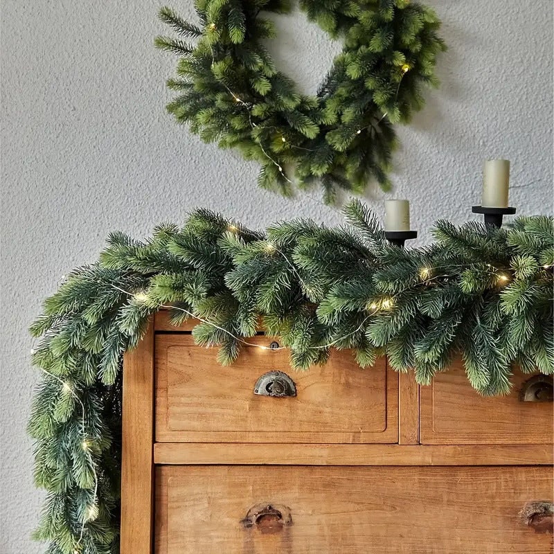 Artificial Pine Prelit Christmas Garland Battery Operated - Image 4